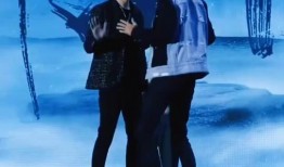 吃瓜过程表情包动态,吃瓜表情包的欢乐瞬间