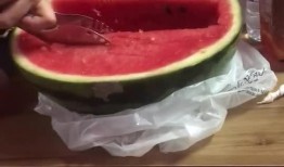 宿舍吃瓜日记,揭秘校园生活那些事儿