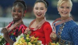 暴躁吃瓜网友,揭秘网络舆论场的“狂飙”现象