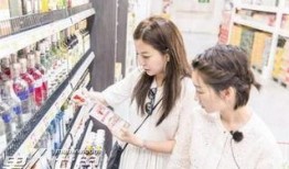 中餐厅综艺吃瓜,揭秘幕后吃瓜大作战，明星厨艺对决背后的趣味故事