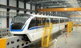 芜湖轻轨吃瓜,一场意外的网络热议